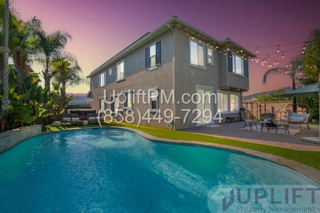 Primary Photo - Spacious 5-Bedroom Home with Pool & Spa in...