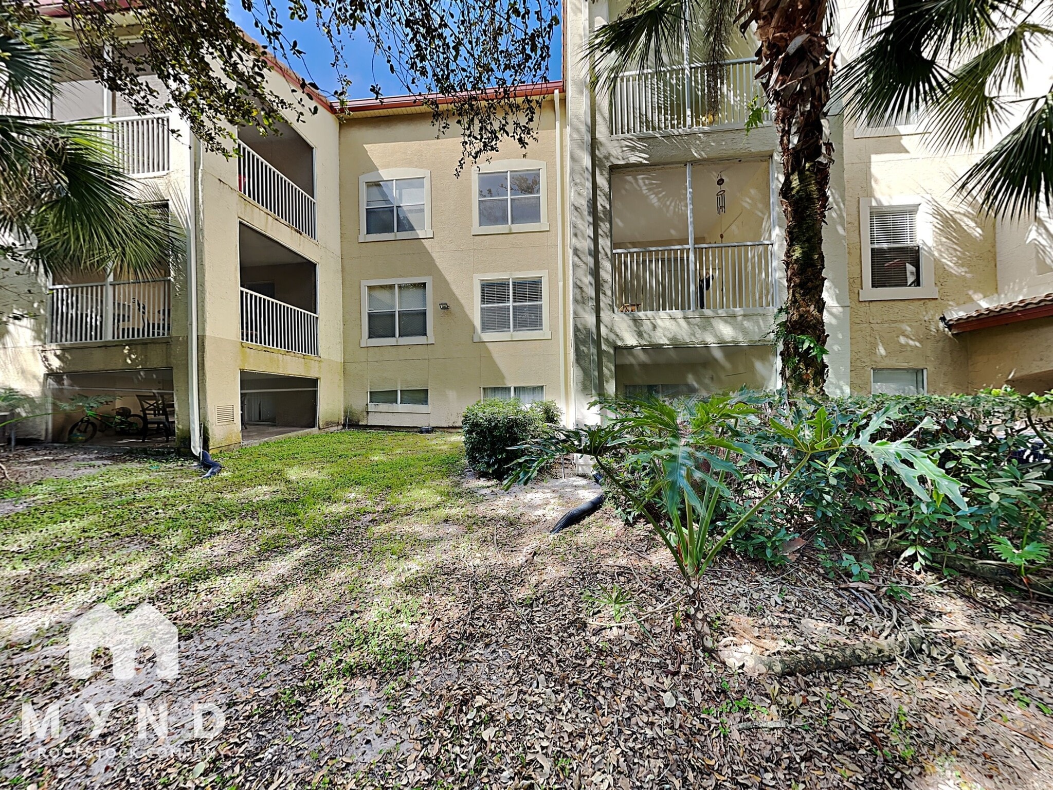 Building Photo - 829 Camargo Way