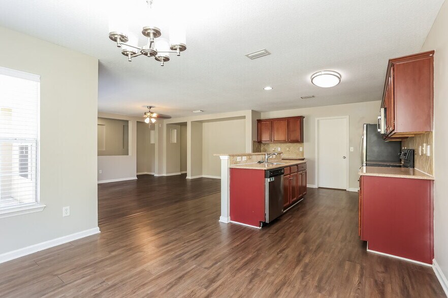 Building Photo - 3877 Marsh Bluff Dr