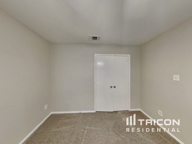 Building Photo - 1114 Alicia Ln