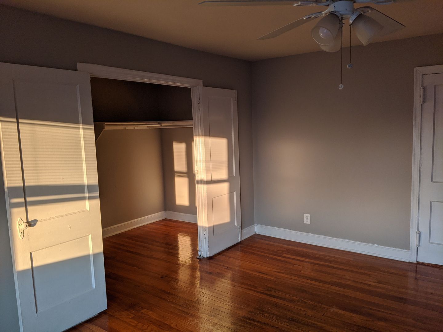 Building Photo - 220 Allison St NW