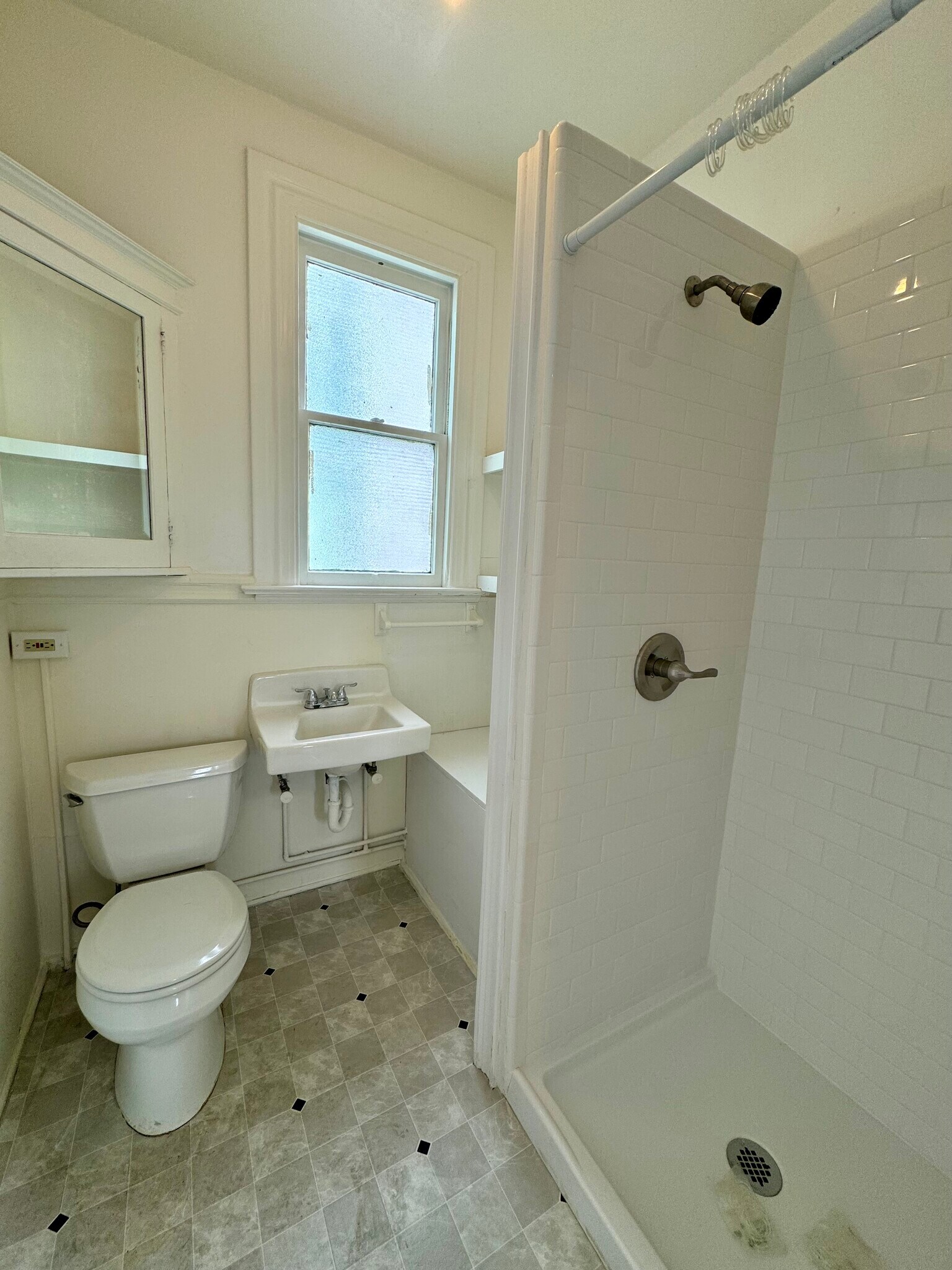 Building Photo - 1418 Pacific Ave