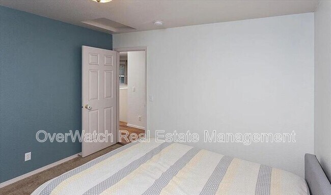 Building Photo - 19527 Highland Ridge Dr