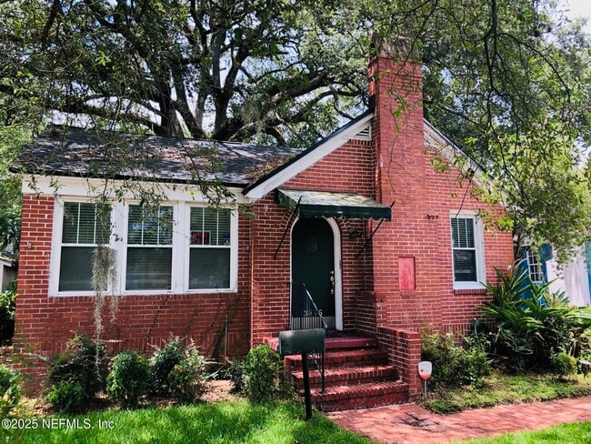 Primary Photo - 3895 Park St