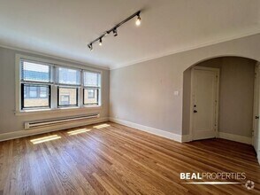 Building Photo - 1 bedroom in CHICAGO IL 60647