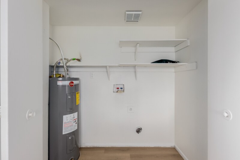 Building Photo - 11350 W Tennessee Ave