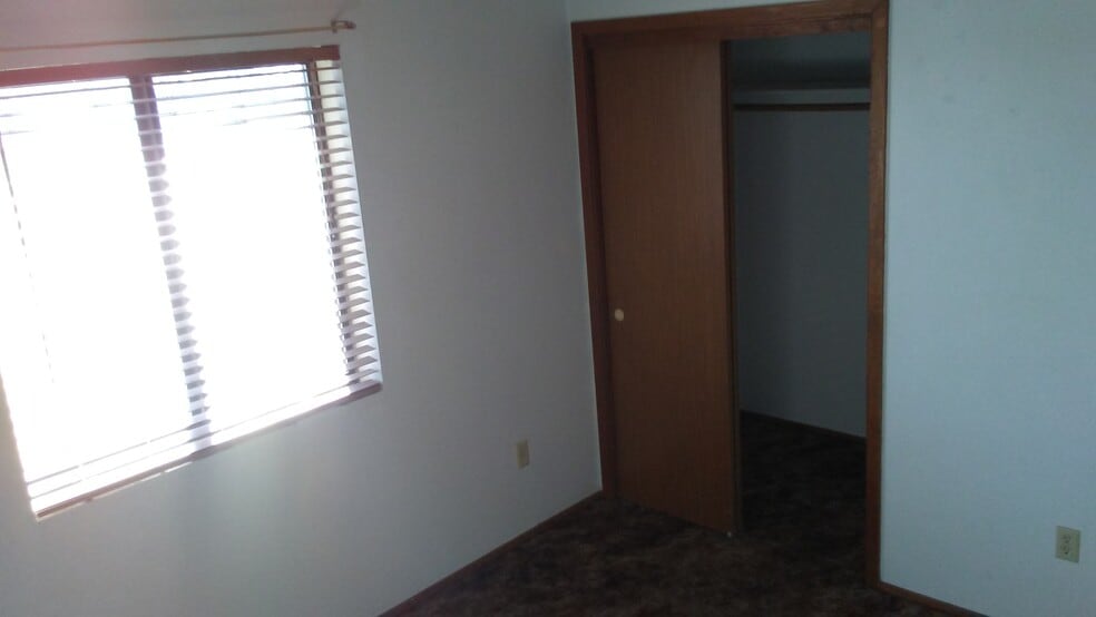 bedroom 2 - 706 S Fourth St