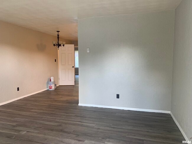 Building Photo - 3116 N Molleck Dr
