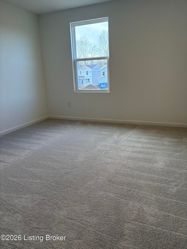 Building Photo - 2015 Lyndon Green Cir