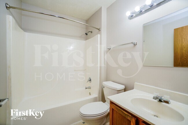 Building Photo - 212 Strathsprey Dr