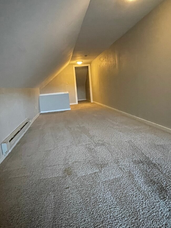 Bedroom 3 - 400 Chittenden Ave