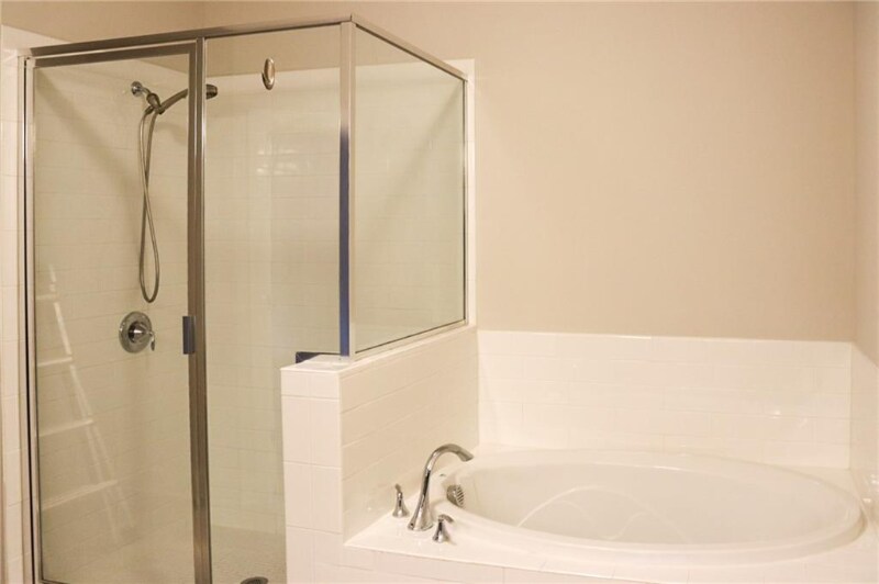 Building Photo - 1317 Heights Park Dr