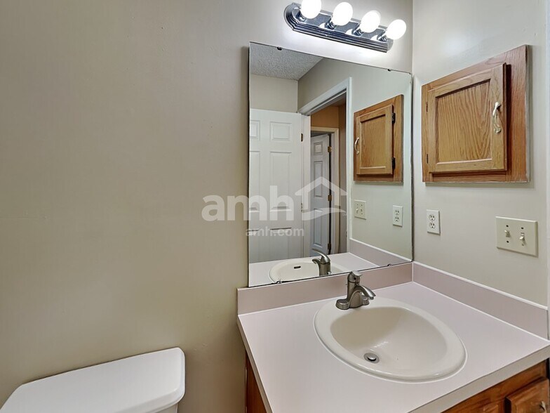 Building Photo - 1157 Windy Willows Dr