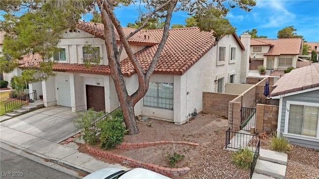 Building Photo - 117 Boysenberry Ln