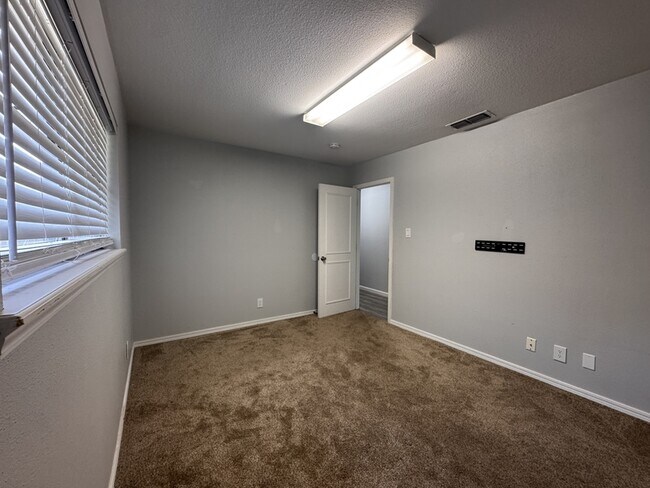 Building Photo - 1610 Aldrich Ave