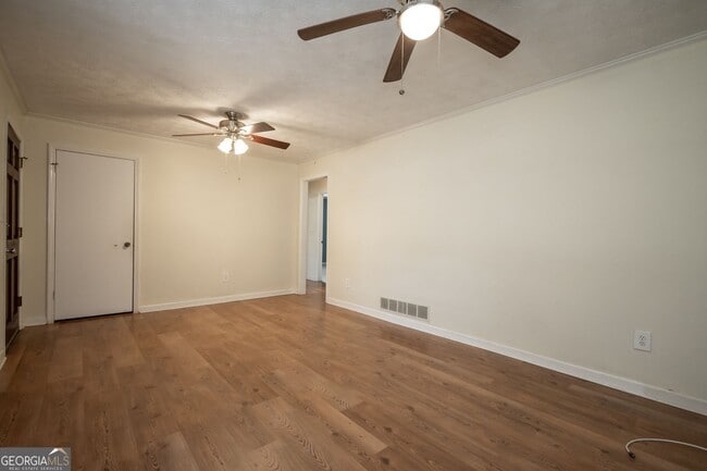 Building Photo - 135 McAlpin Dr