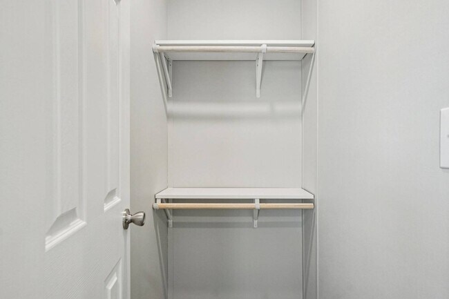 Building Photo - 1609 American Dr