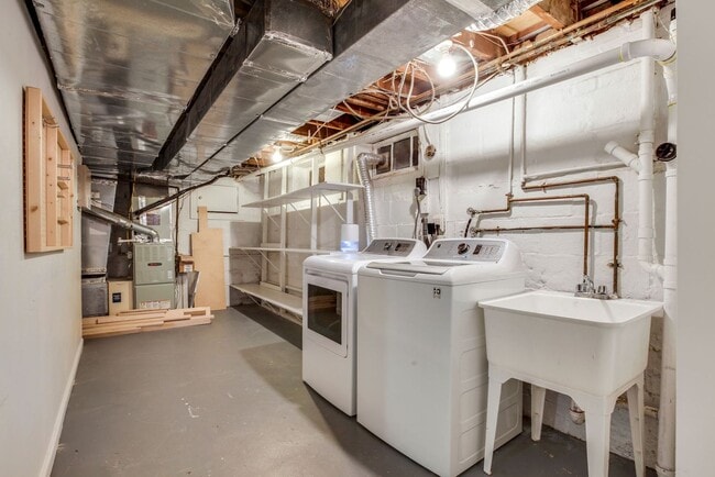 Building Photo - Chevy Chase Home