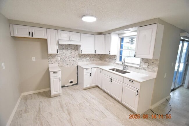 Building Photo - 8522 Longboat Ln