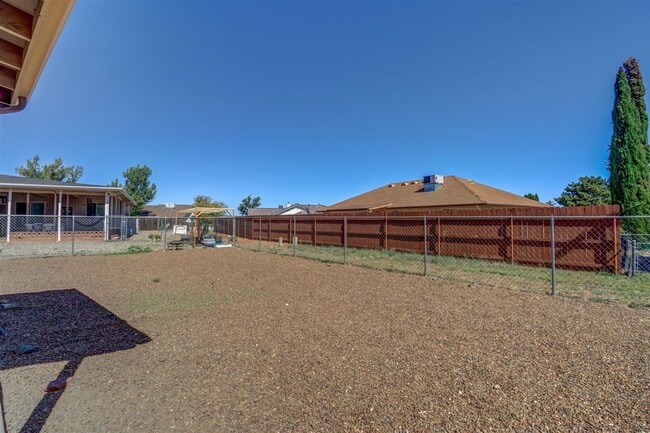 Building Photo - 7750 Spouse Dr