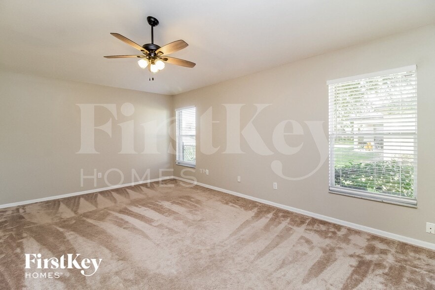 Building Photo - 813 Arbor Hill Cir