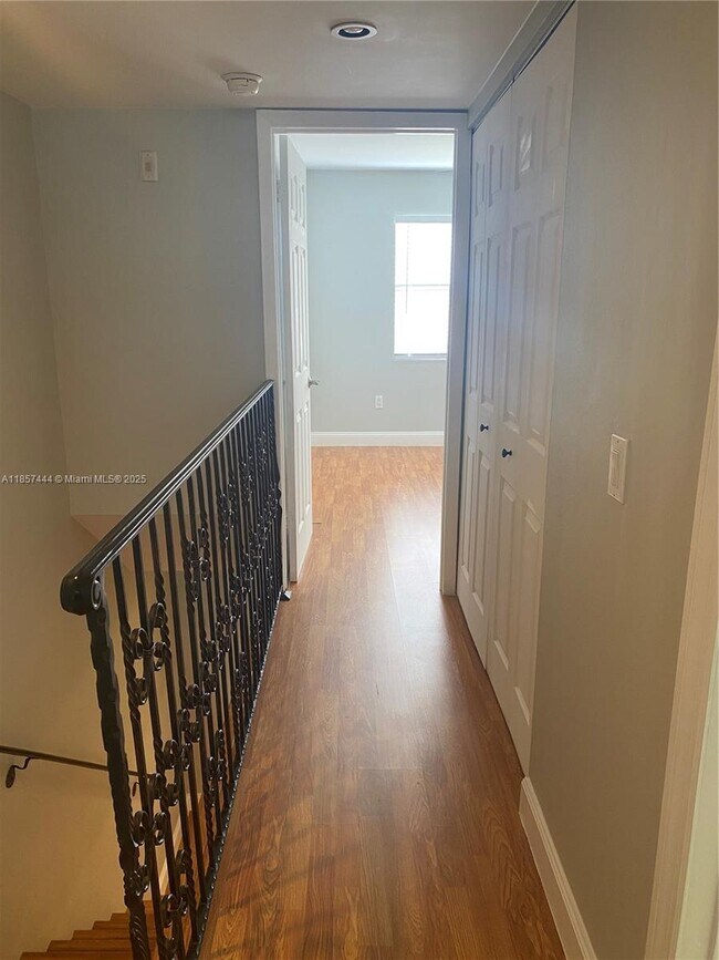 Building Photo - 4600 SW 67th Ave