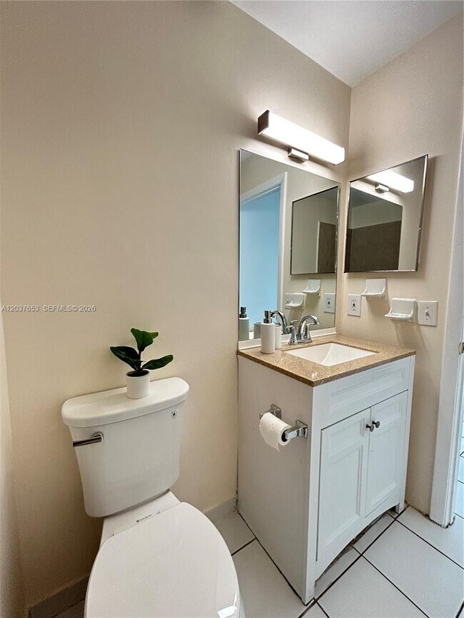 Building Photo - 15332 SW 72nd St
