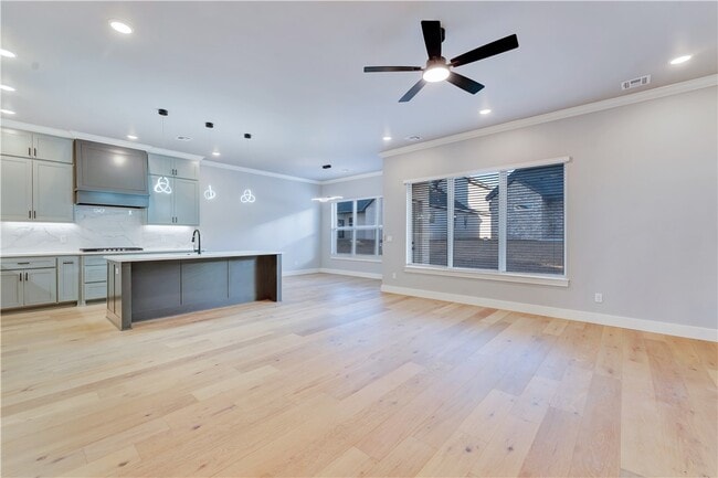 Building Photo - 1851 Lotus Rd
