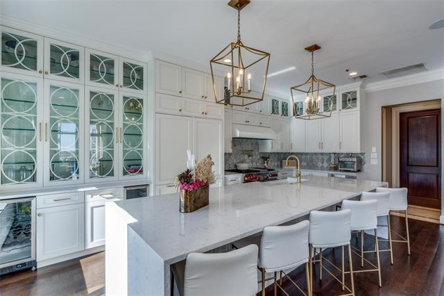 Building Photo - 2555 N Pearl St