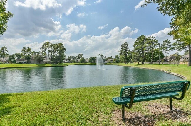 Building Photo - 15723 Chapel Lake Dr