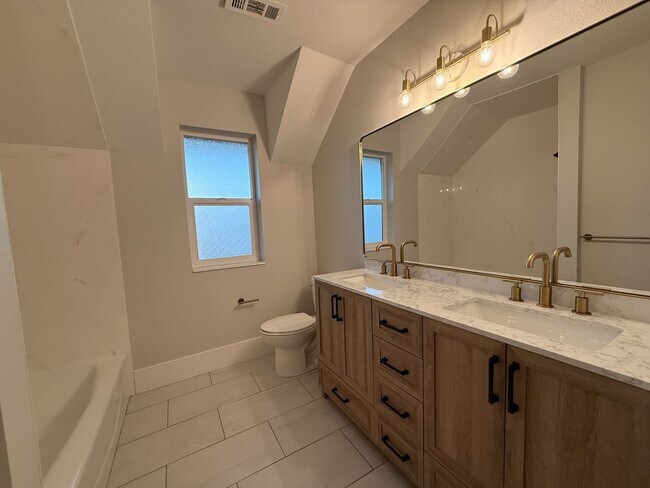 Building Photo - 4023 N Quail Ridge Dr
