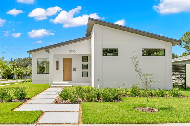 Building Photo - 150 51st St N