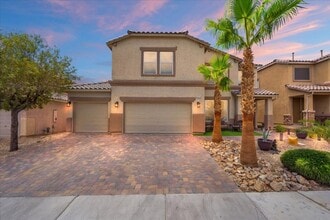 Building Photo - Luxurious, Exceptional Entertaining 5 Bedroom Home Featuring Expansive Indoor-Outdoor Living