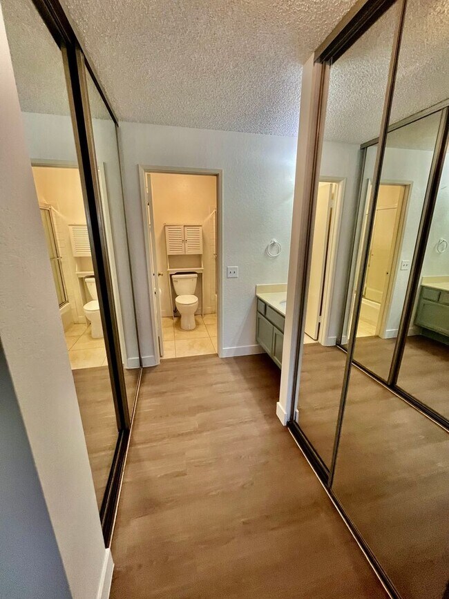 Building Photo - 3516 Seahorn Cir