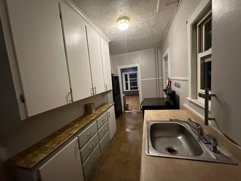 Building Photo - 8 Prescott St