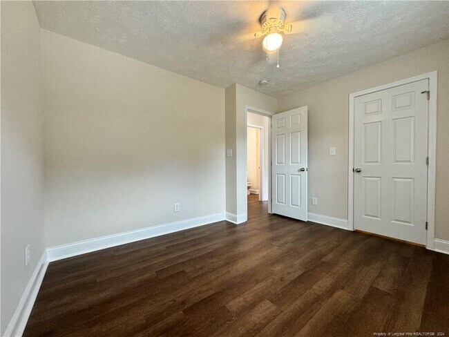 Building Photo - 312 E Jenkins St