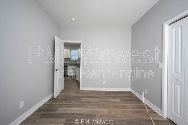 Building Photo - 1817 Montcalm St
