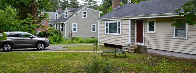 Building Photo - 409 Dedham Ave