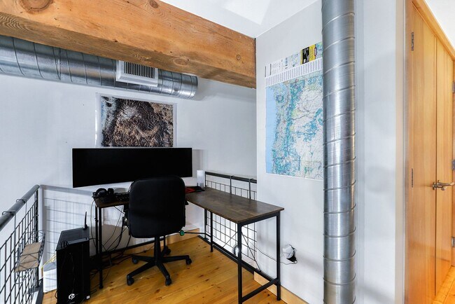 Building Photo - Cozy Loft in Downtown Spokane