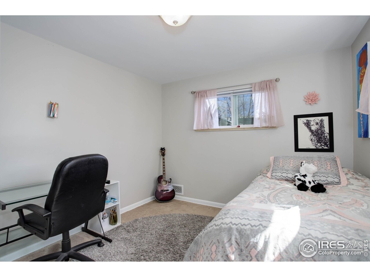 Building Photo - 690 W Elmhurst Pl