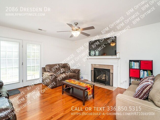 Building Photo - 2086 Dresden Dr