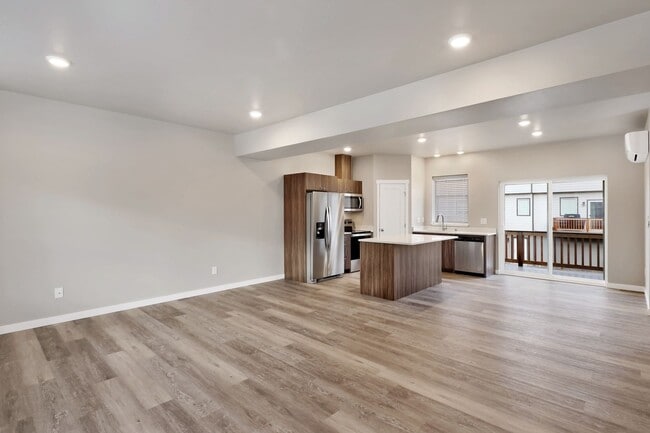 Building Photo - 1809 Eastgate Loop