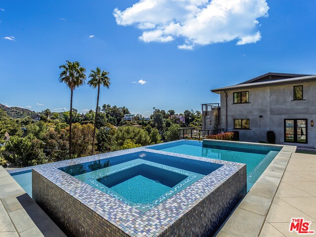 Building Photo - 6201 Rodgerton Dr