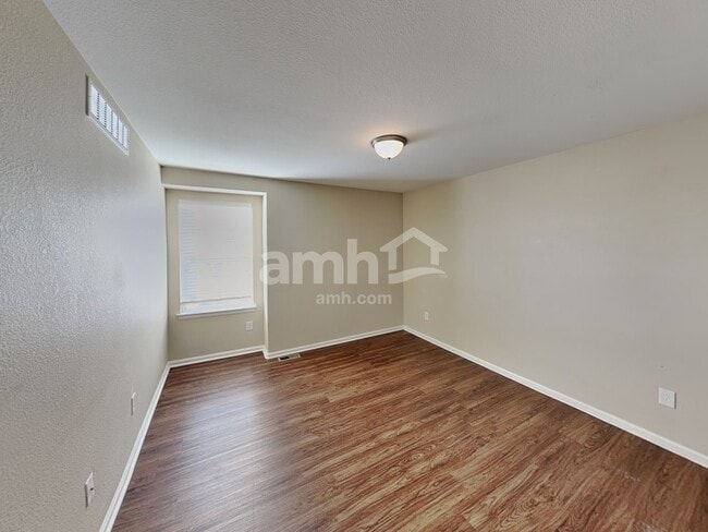 Building Photo - 451 Baler Ct