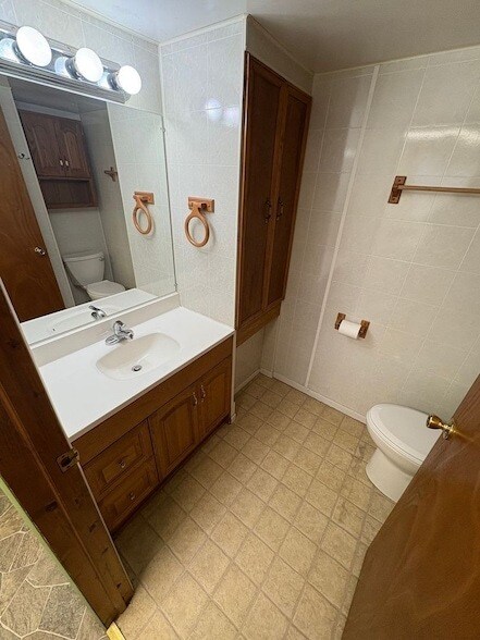 Building Photo - 328 Jacksonian Dr