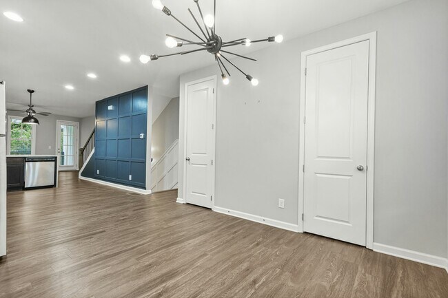 Building Photo - 772 Aerial Way