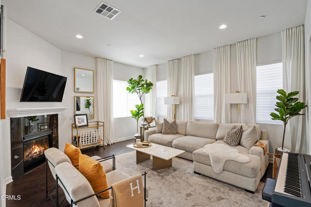 Building Photo - 1560 Thorpe Trl