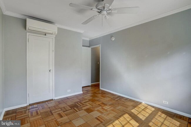 Building Photo - 3239 Gunston Rd