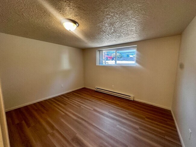 Building Photo - Welcome to Luradel Street Apartments – Com...