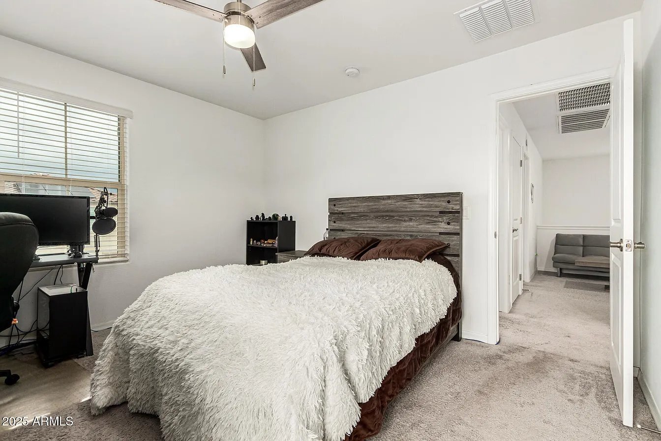 Building Photo - 1020 S 151st Ave